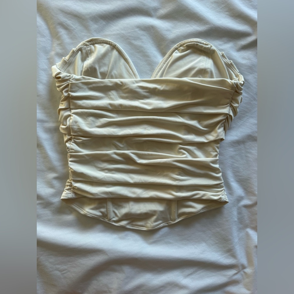 Express Strapless Ruched Top - Picture 3 of 4